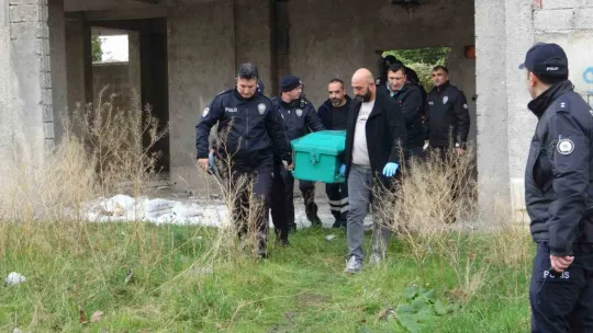 13 yaşındaki çocuk, okul arkadaşını inşaatın çatısında bıçaklayarak öldürdü