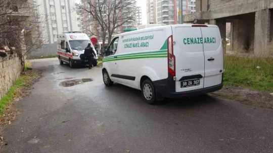 13 yaşındaki çocuk, okul arkadaşını inşaatın çatısında bıçaklayarak öldürdü