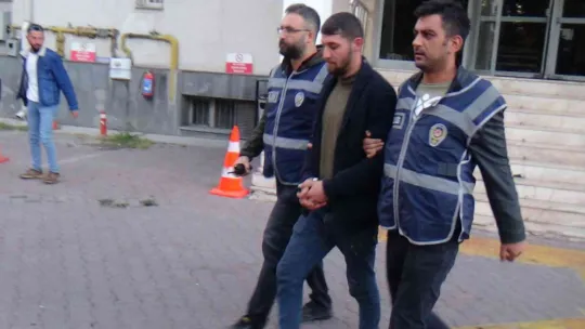 14 yıl kesinleşmiş hapis cezası bulunan hırsız metruk evde yakalandı