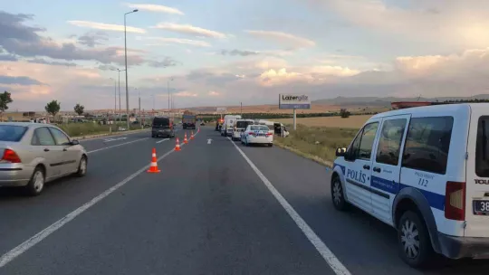 21 kişinin yaralandığı kaza kamerada
