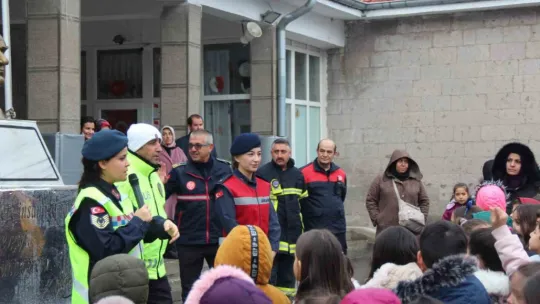 364 öğrenciye jandarmanın tanıtımı yapıldı