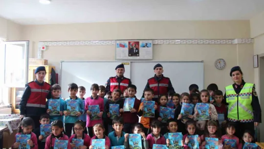 364 öğrenciye jandarmanın tanıtımı yapıldı