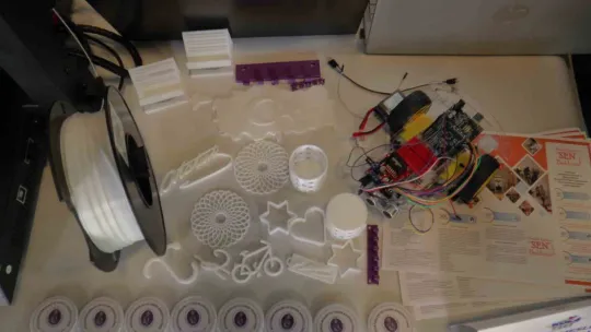 3D yazıcı ile kendi robot parçalarını üretiyorlar