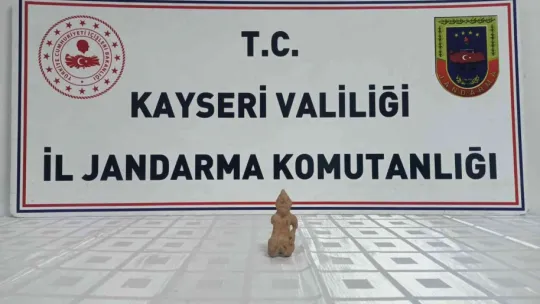 5 bin yıllık eseri satmaya çalışan tarihi eser kaçakçısı yakalandı