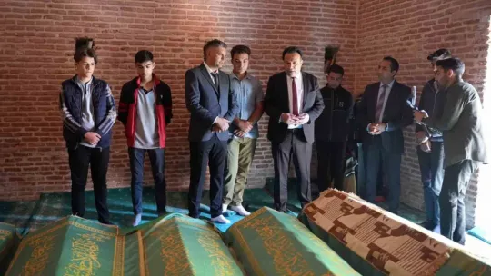 880 yıllık tarihi yerinde öğrendiler