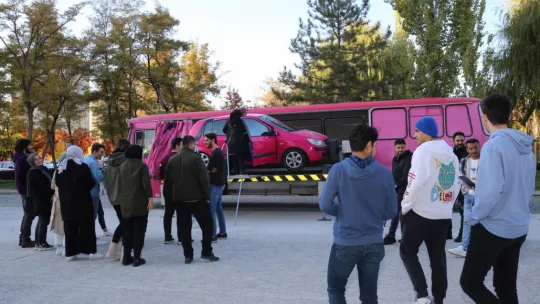 AGÜ'de Emniyet Kemeri Simülasyon eğitimi