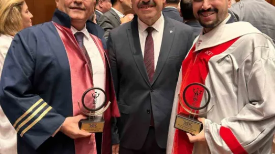 AGÜ Öğretim Üyesi Dr. Koca'ya YÖK'ten Üstün Başarı Ödülü