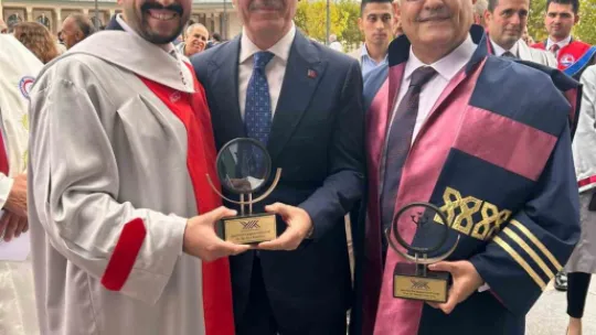 AGÜ Öğretim Üyesi Dr. Koca'ya YÖK'ten Üstün Başarı Ödülü