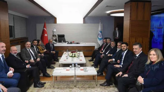 AK Parti Genel Başkan Yardımcısı Kandemir'den Büyükkılıç'a ziyaret