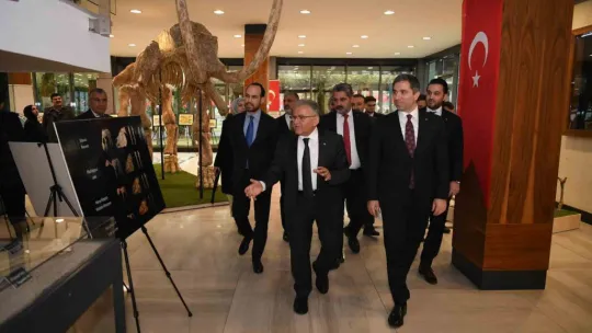 AK Parti Genel Başkan Yardımcısı Sırakaya'dan Büyükkılıç'a ziyaret