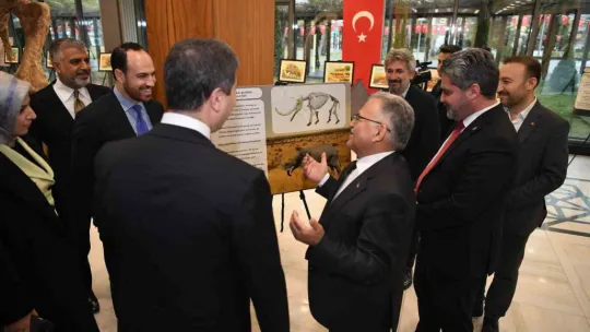 AK Parti Genel Başkan Yardımcısı Sırakaya'dan Büyükkılıç'a ziyaret
