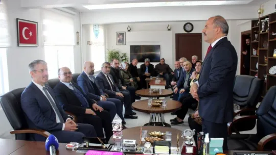 AK Parti İl Başkanı Çopuroğlu İlçeleri Ziyaret Etti