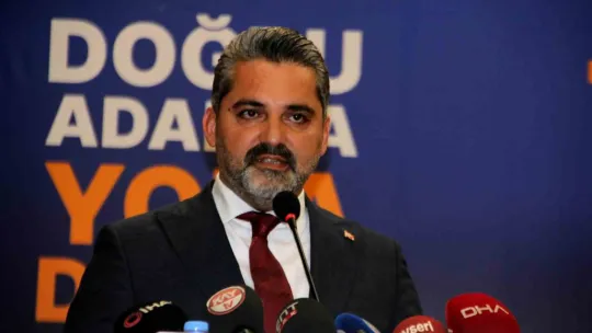 AK Partili Özhaseki'den Özdağ'a: 'Bir kırmızı plakalı araç gösterdiler diye niye kendinden geçtin?'