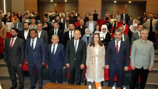 AK Partili Özhaseki'den Özdağ'a: 'Bir kırmızı plakalı araç gösterdiler diye niye kendinden geçtin?'