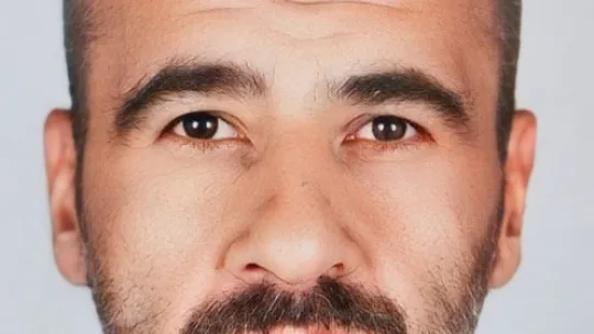 Yediği 2 akrepten zehirlenen adam toprağa verildi