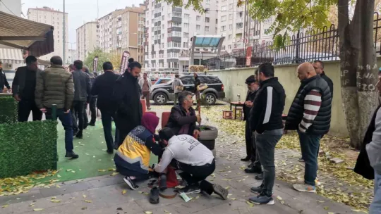 Alacak verecek meselesi kanlı bitti: 2 yaralı
