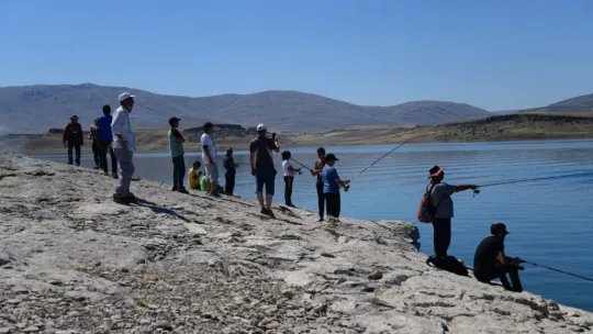 Amatör balıkçılar Kayseri'de