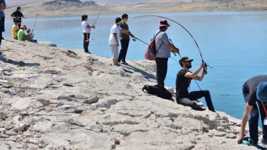 Amatör balıkçılar Kayseri'de