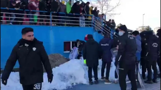 Amatör Lig'de maç bitti, kavga başladı