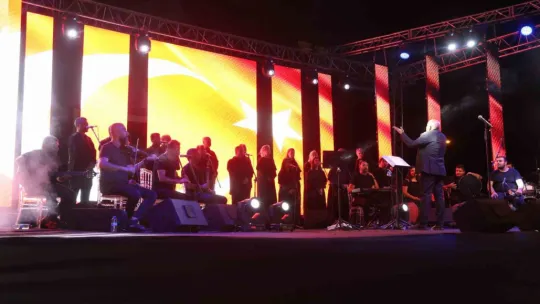 Antakya Medeniyetler Korosu şefinden Başkan Büyükkılıç'a: 'güzel ağabeydir'