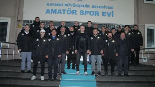 Antrenörlere malzeme desteği