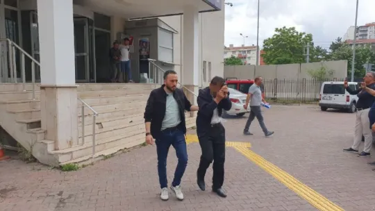 Aranan şahıslara 40 ekip ve 106 personelle eş zamanlı operasyon