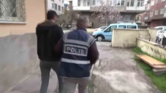 21 Adrese 89 Polisle şafak operasyonu: 15 gözaltı