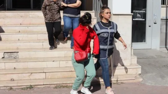 Aranan şahıslara 93 polis ile eş zamanlı operasyon: 20 gözaltı