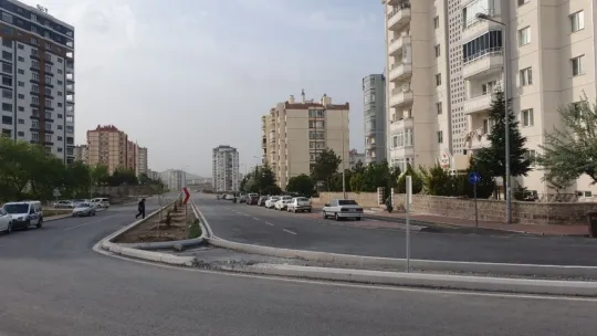 Asansör beklerken kalp krizi geçiren şahıs hayatını kaybetti