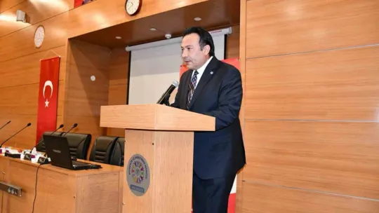Gurbetçilerden Kayseri'deki öğrencilere kaban ve ayakkabı yardımı