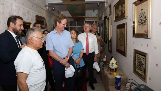 Avrupalı misafirler KAYMEK'in sergisini gezdi