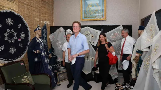 Avrupalı misafirler KAYMEK'in sergisini gezdi