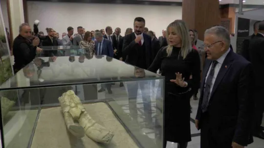 Ayaklanan 7,5 milyon yıllık tarih sergilenmeye başlandı