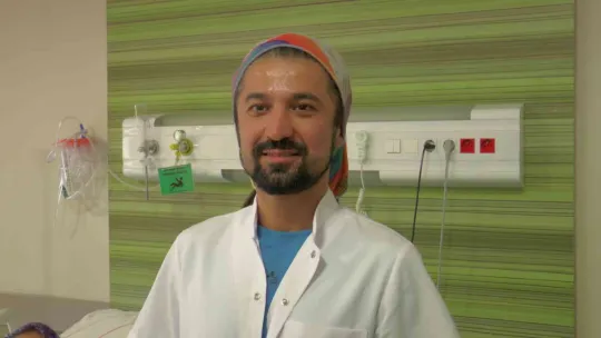 Ayşe teyzenin bacağı kesilmeden kurtarıldı