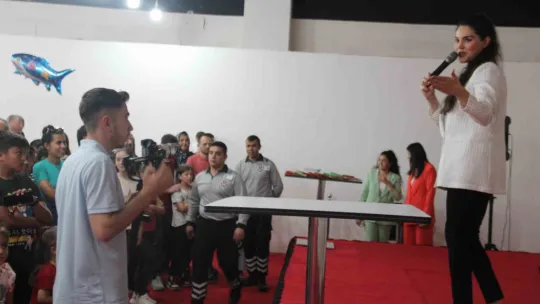 Babalar Gününü Çocuklarıyla KUSMALL AVM'de kutladı