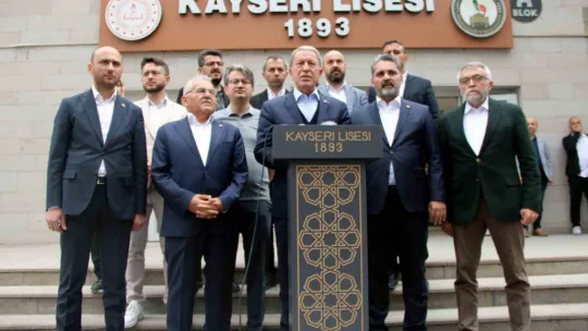 Bakan Akar: 'Asil milletimizin kararına saygı duyacağız'