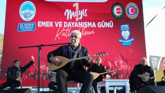 Bakan Akar: 'Hiçbir işçinin hakkını yedirmedik yedirmeyeceğiz'
