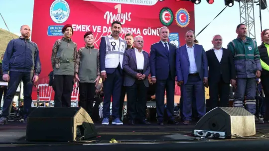 Bakan Akar: 'Hiçbir işçinin hakkını yedirmedik yedirmeyeceğiz'