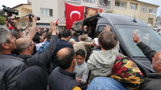 Bakan Akar, Seyir Terası'nda Bünyan'ı izledi
