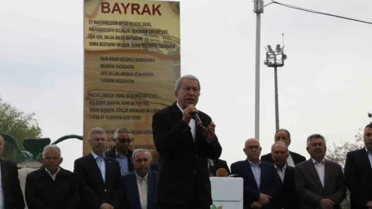Bakan Akar'dan Kayseri Şeker'e ziyaret