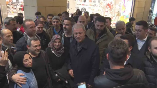 Bakan Akar'dan öğrencilere 'inek lakabı' uyarısı