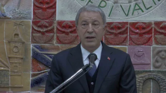 Bakan Akar'dan Togg'lu bayramlaşma