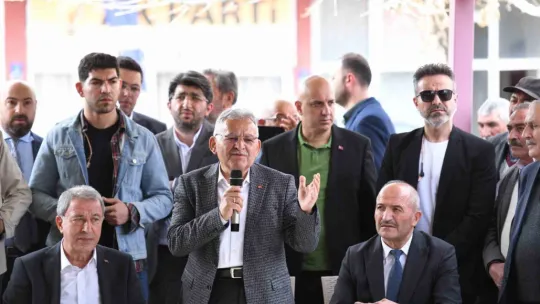 Bakan Akar, Kayseri'de ilgi odağı