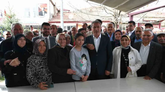 Bakan Akar, Kayseri'de ilgi odağı