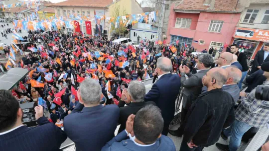 Bakan Akar'a Tomarza ve Bünyan'da coşkulu karşılama