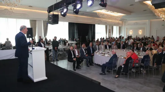 Bakan Akar ve Başkan Büyükkılıç muhtarlarla görüştü