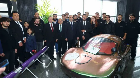 Bakan Kacır'dan Başkan Büyükkılıç'a 'Alper Gezeravcı' teşekkürü