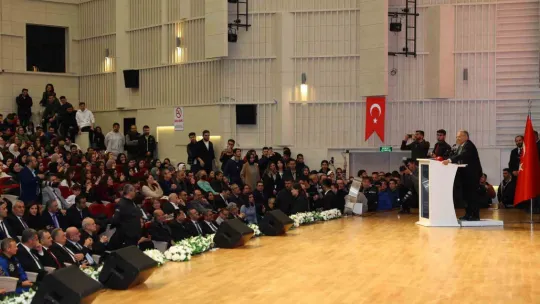 Bakan Kacır'dan Başkan Büyükkılıç'a 'Alper Gezeravcı' teşekkürü