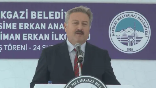 Bakan Özhaseki: 'Bizim karşıtlarımızın arkasında okyanus ötesindeki tek ülke var'