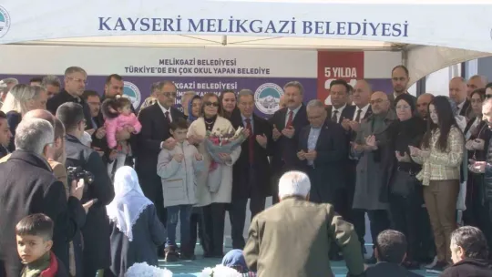 Bakan Özhaseki: 'Bizim karşıtlarımızın arkasında okyanus ötesindeki tek ülke var'